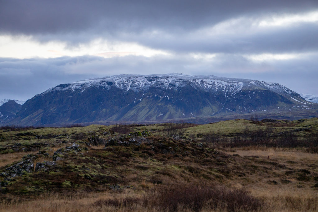 Mountains surrounding Þingvellir National Park